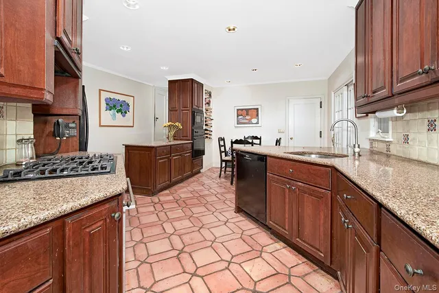 $1,249,000 | 216 Hartsdale Avenue, White Plains, NY 10606