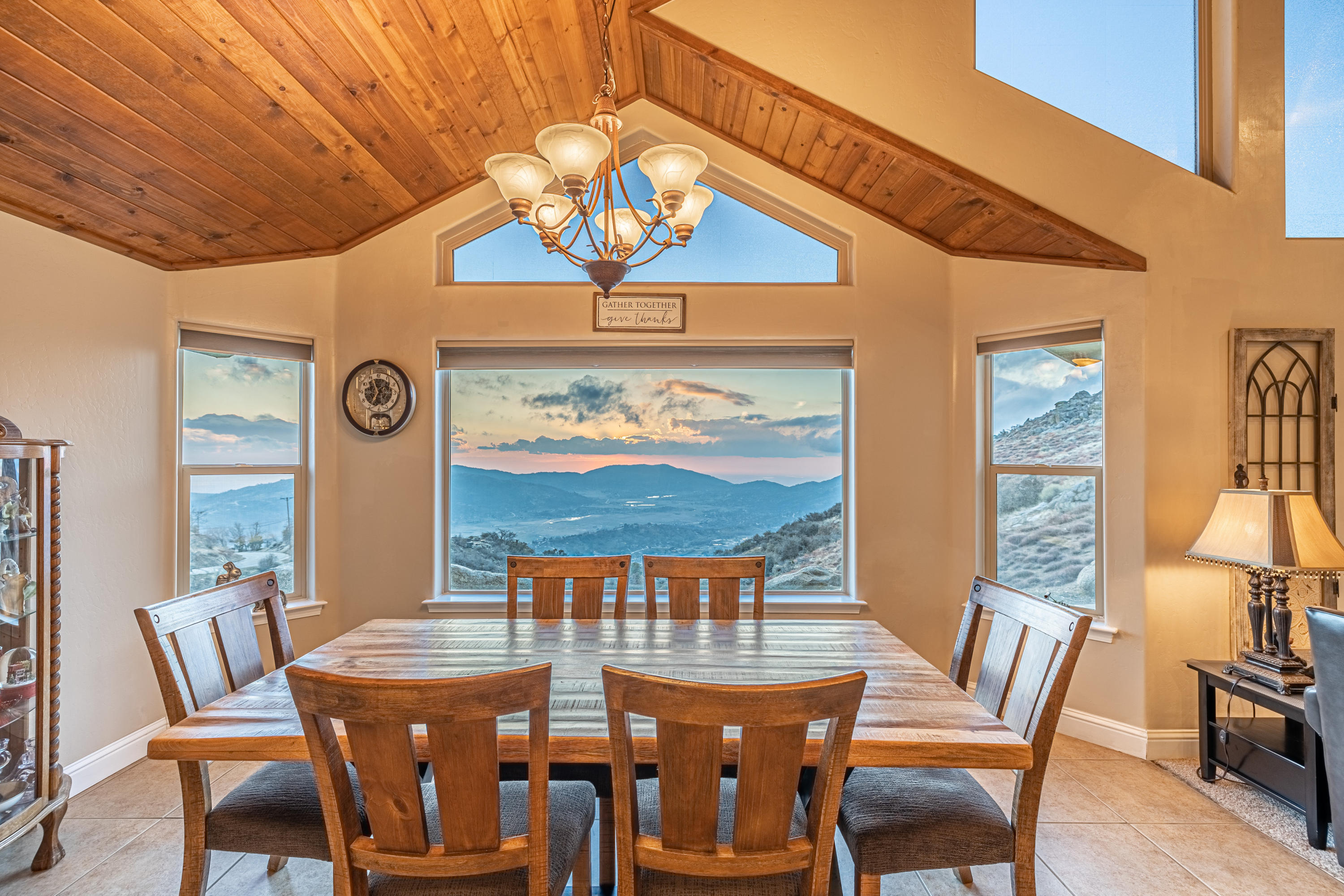 23701 El Rancho Drive Tehachapi, CA 93561 - Photo 11 of 29 JMY_6801-HDR