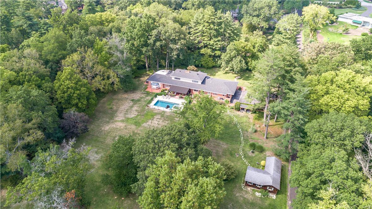9934 Litzsinger Road Ladue, MO 63124 - Photo 8 of 11 Gallery Image 8
