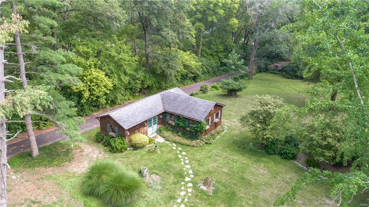 9934 Litzsinger Road Ladue, MO 63124 - Photo 9 of 11 Gallery Image 9
