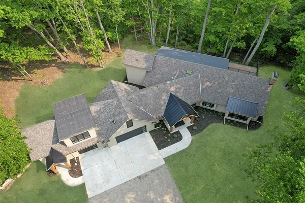 $3,270,000 | 582 Campbell Road, Saugatuck, MI 49453