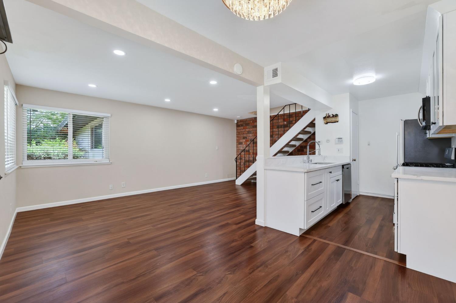 2708 Pole Line Road, Unit 2 Davis, CA 95618 - Photo 5 of 37