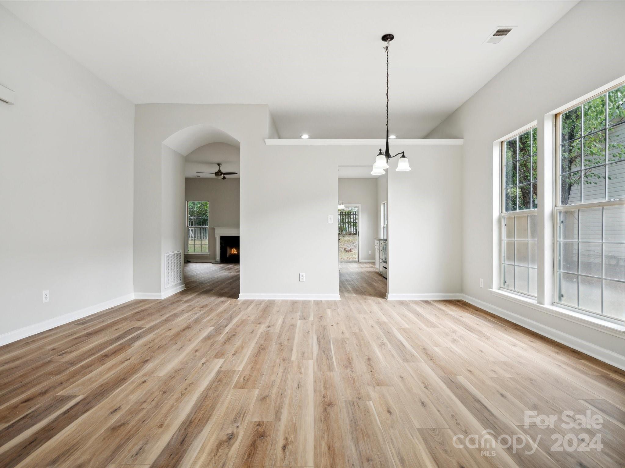 5515 Haybridge Road Charlotte, NC 28269 - Photo 11 of 45 Gallery Image 11