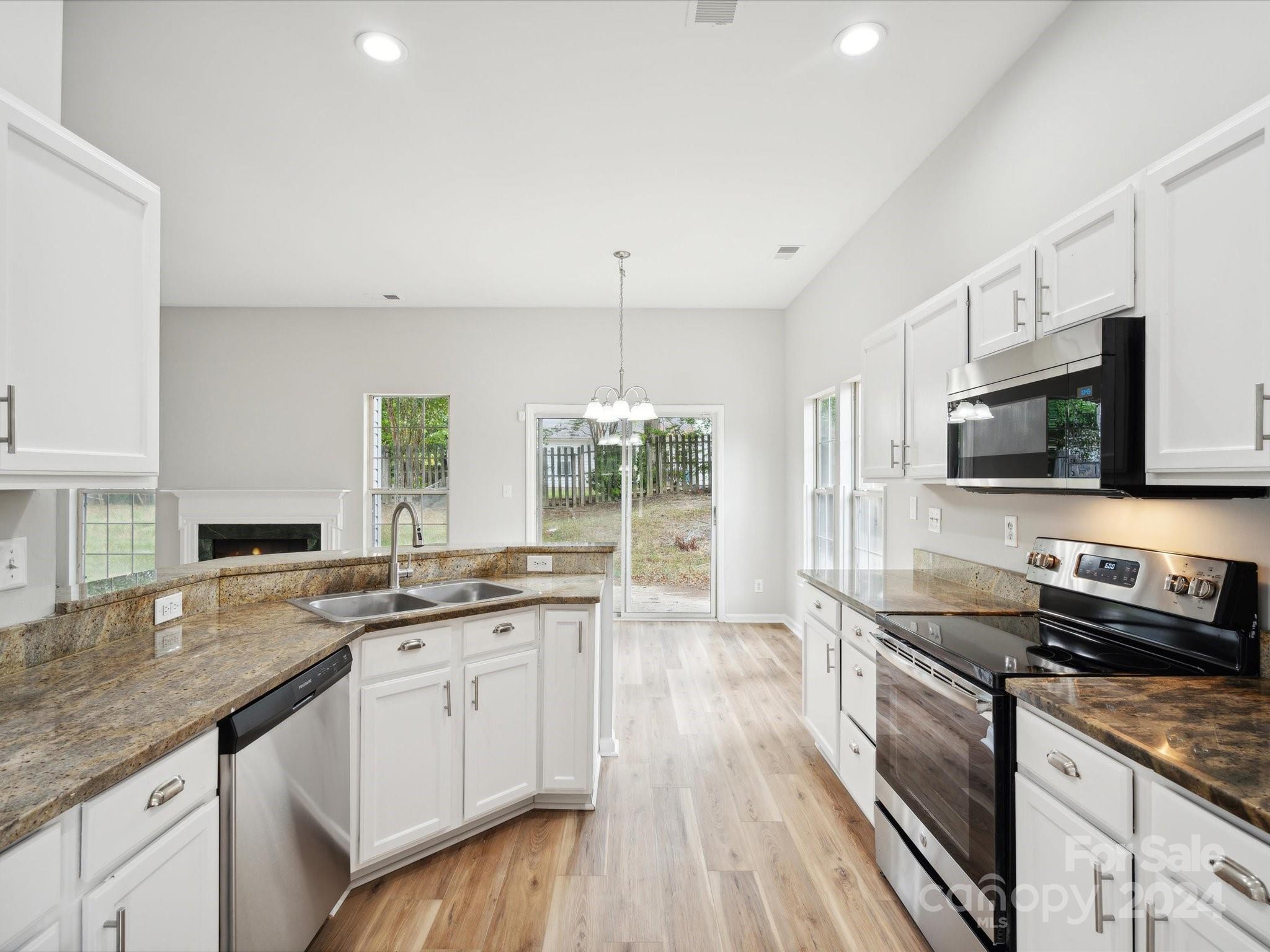 5515 Haybridge Road Charlotte, NC 28269 - Photo 16 of 45 Gallery Image 16