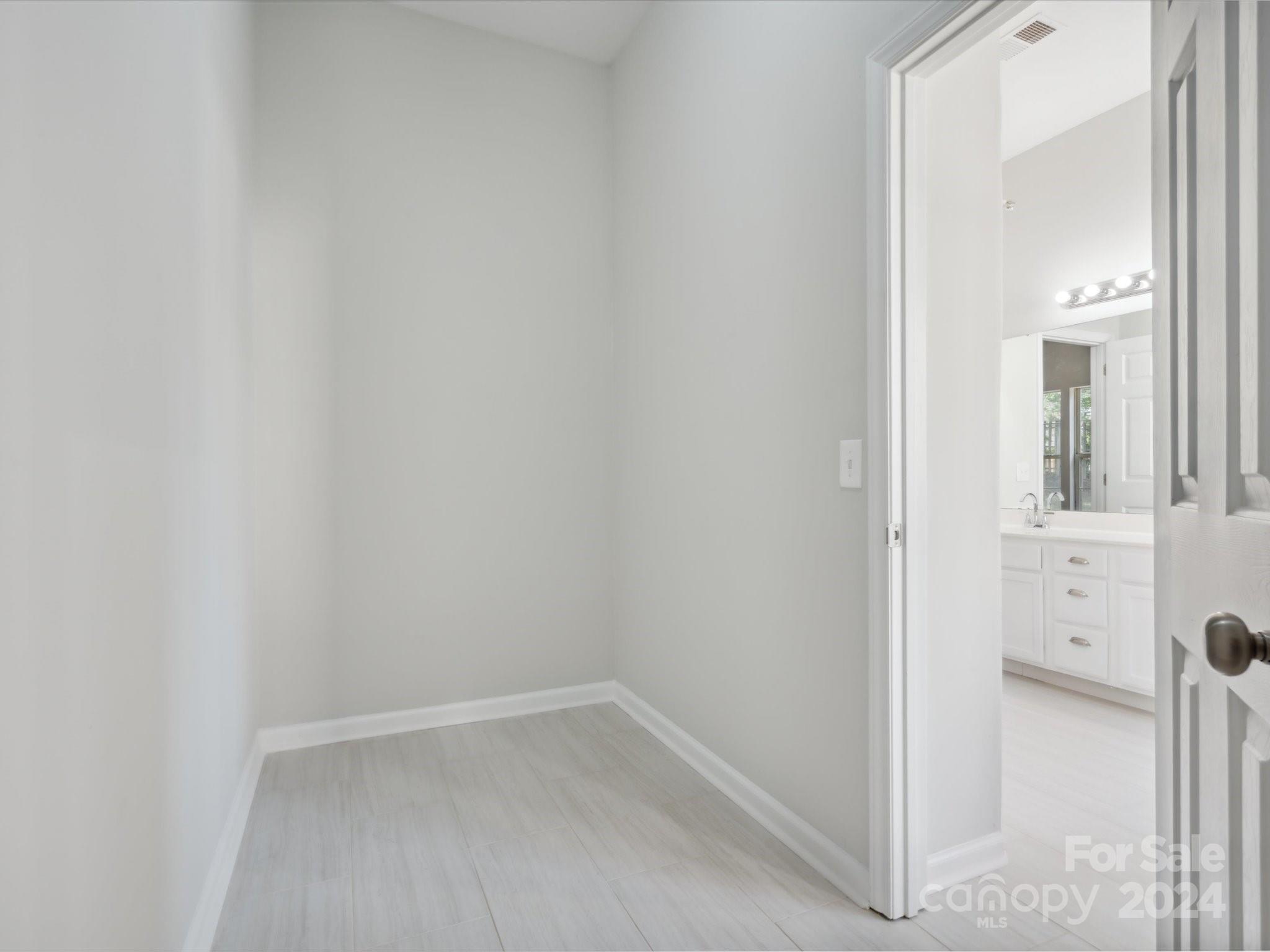 5515 Haybridge Road Charlotte, NC 28269 - Photo 33 of 45 Gallery Image 33
