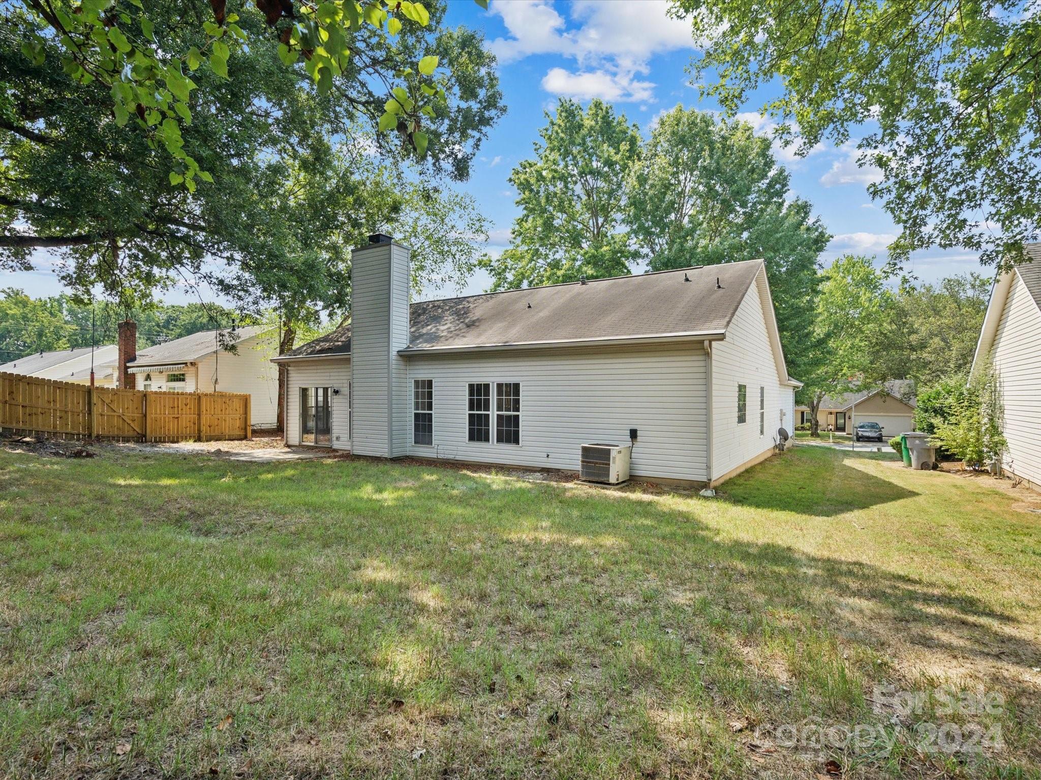 5515 Haybridge Road Charlotte, NC 28269 - Photo 41 of 45 Gallery Image 41