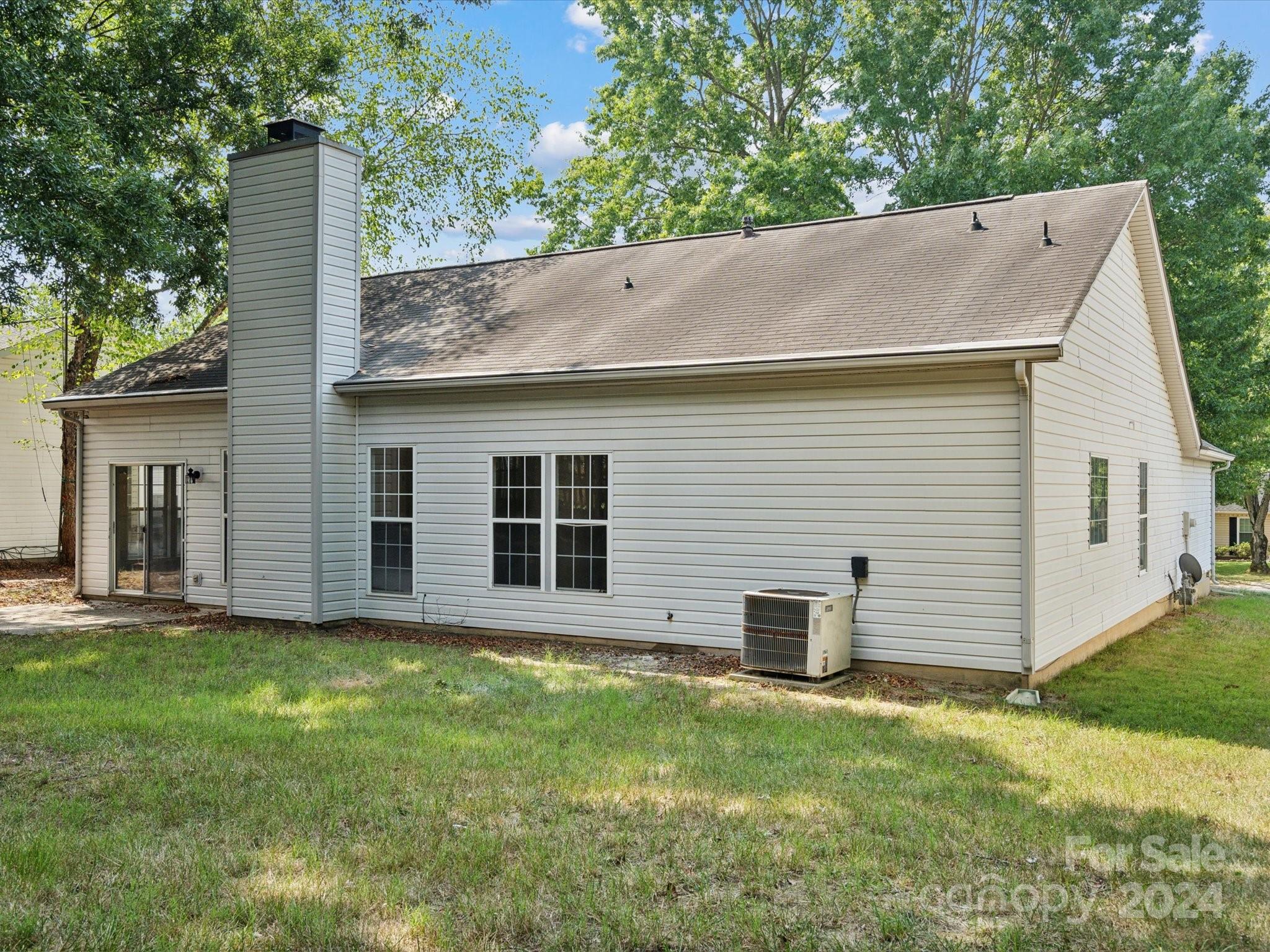 5515 Haybridge Road Charlotte, NC 28269 - Photo 42 of 45 Gallery Image 42