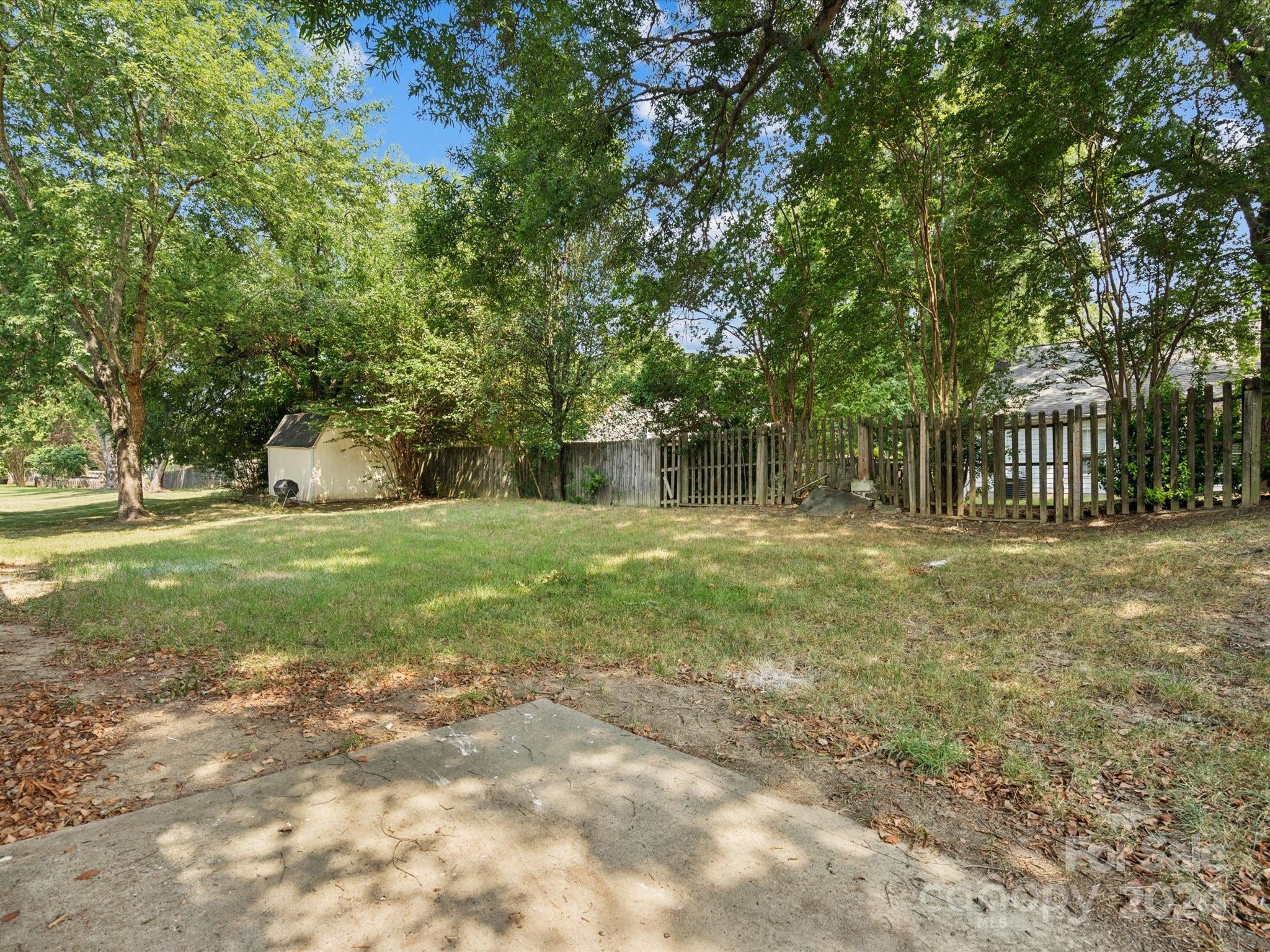 5515 Haybridge Road Charlotte, NC 28269 - Photo 43 of 45 Gallery Image 43
