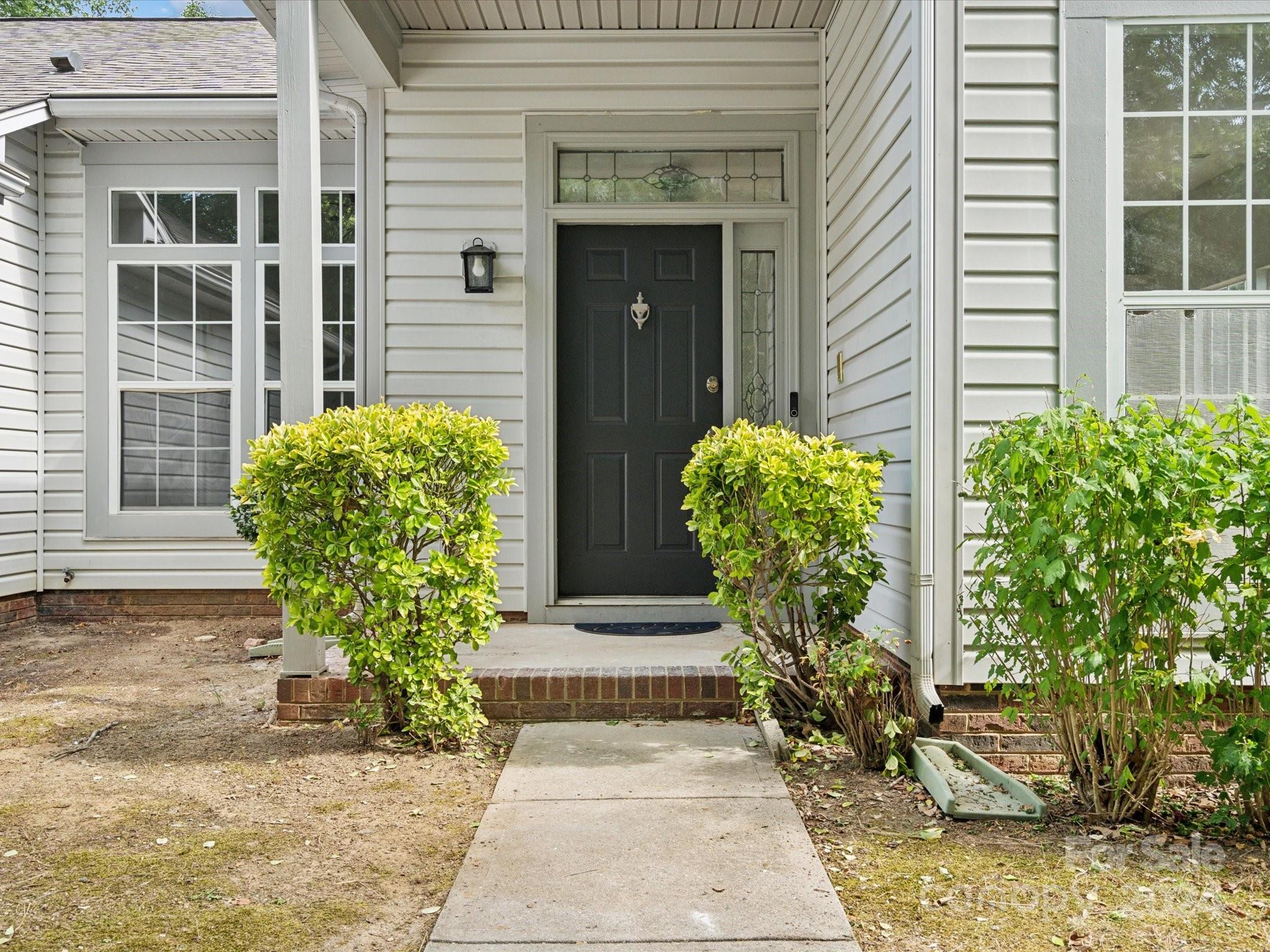 5515 Haybridge Road Charlotte, NC 28269 - Photo 5 of 45 Gallery Image 5