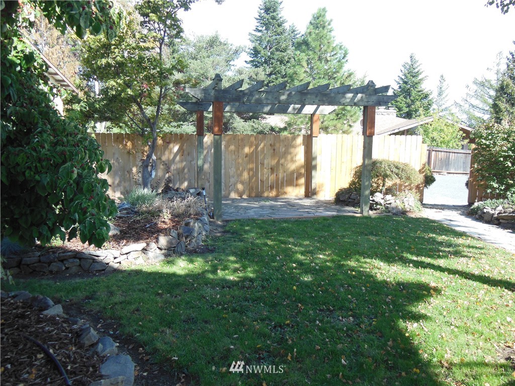 3419 Crestview Road Wenatchee, WA 98801 - Photo 23 of 25 Gallery Image 23