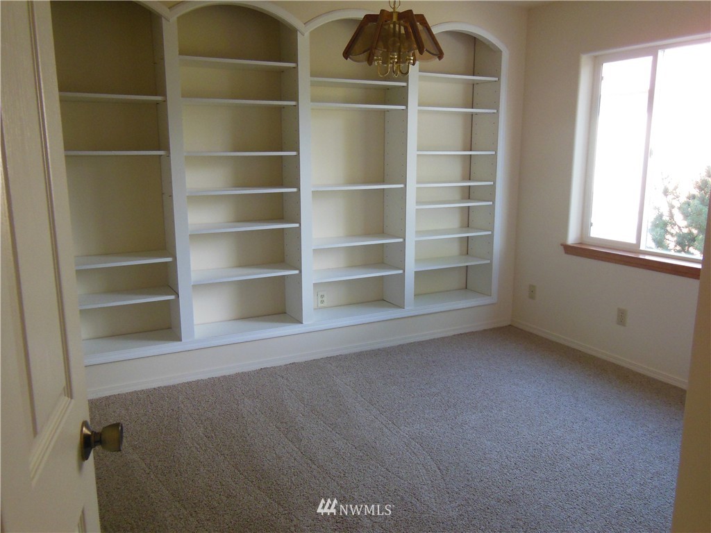 3419 Crestview Road Wenatchee, WA 98801 - Photo 9 of 25 Gallery Image 9