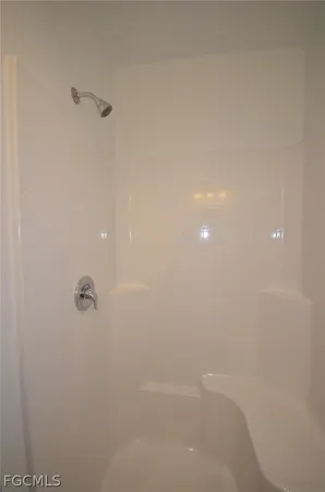 $2,450 | 2197 Davis Court, Fort Myers, FL 33916