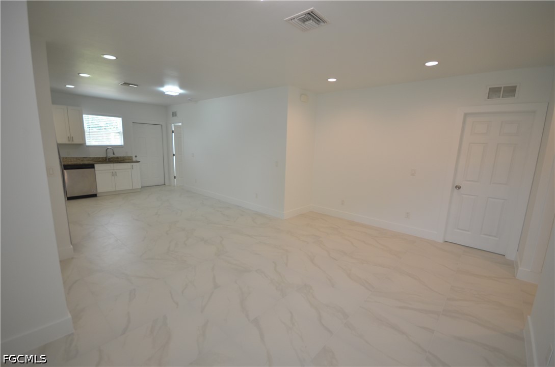 2197 Davis Court Fort Myers, FL 33916 - Photo 14 of 16