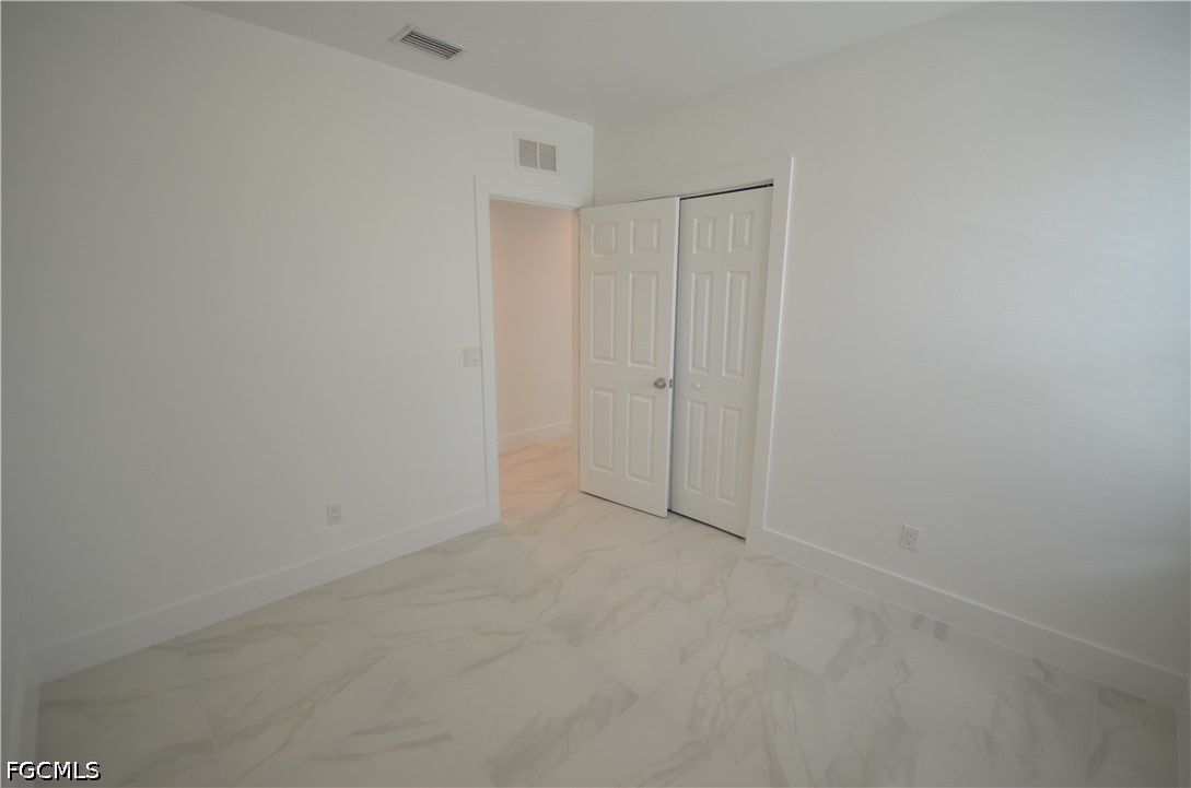2197 Davis Court Fort Myers, FL 33916 - Photo 6 of 16