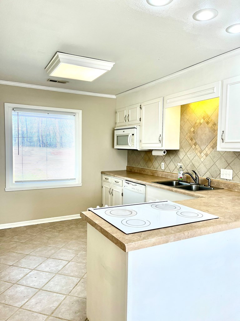 8100 Meeting House Road Dalzell, SC 29040 - Photo 12 of 29