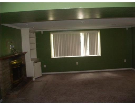 1425 Beulah Road Churchill, PA 15235 - Photo 2 of 6 Den/Family/Great Room.