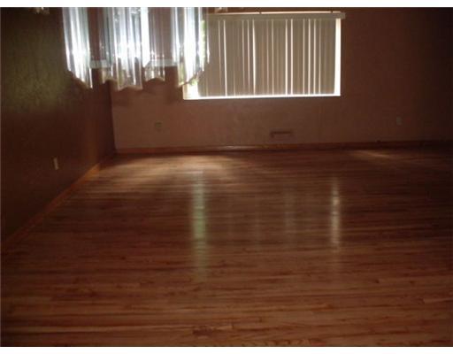 1425 Beulah Road Churchill, PA 15235 - Photo 4 of 6 Living Room.