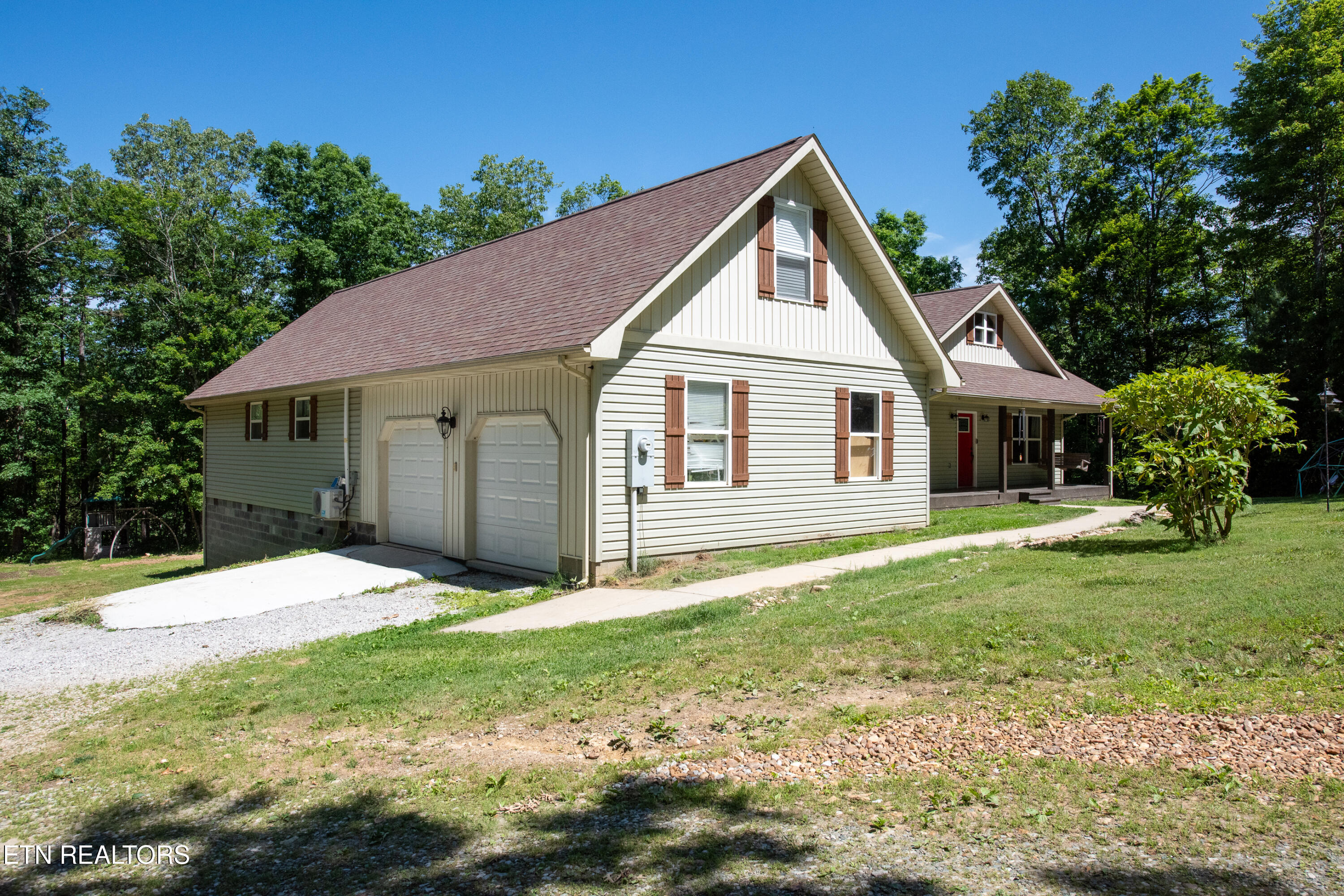 204 Forest Ridge Drive Harriman, TN 37748 - Photo 3 of 30 _DSC1845