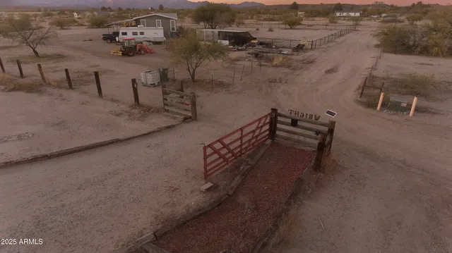 $317,700 | 1112 North Annie Lane, Benson, AZ 85602