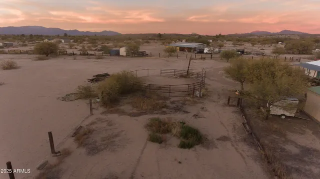 $317,700 | 1112 North Annie Lane, Benson, AZ 85602