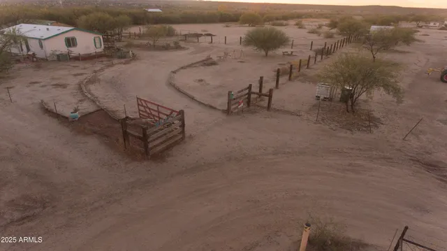 $317,700 | 1112 North Annie Lane, Benson, AZ 85602