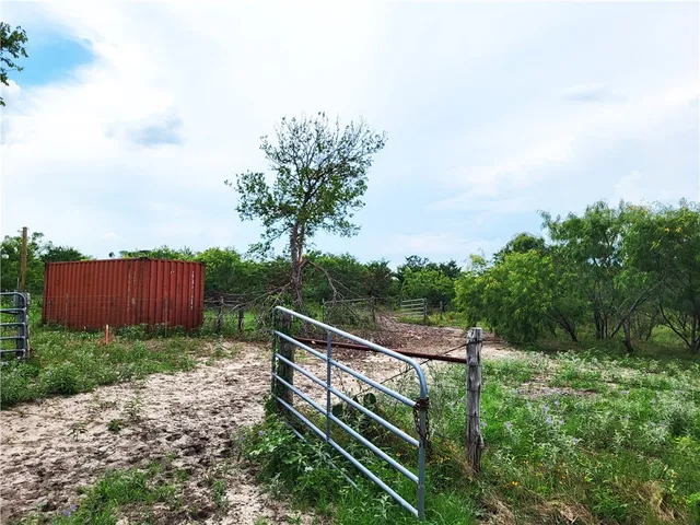 $375,000 | 339 South St Groesbeck Tx 76642, Mart, TX 76664