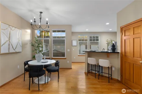 $750,000 | 460 226th Place Northeast, Sammamish, WA 98074