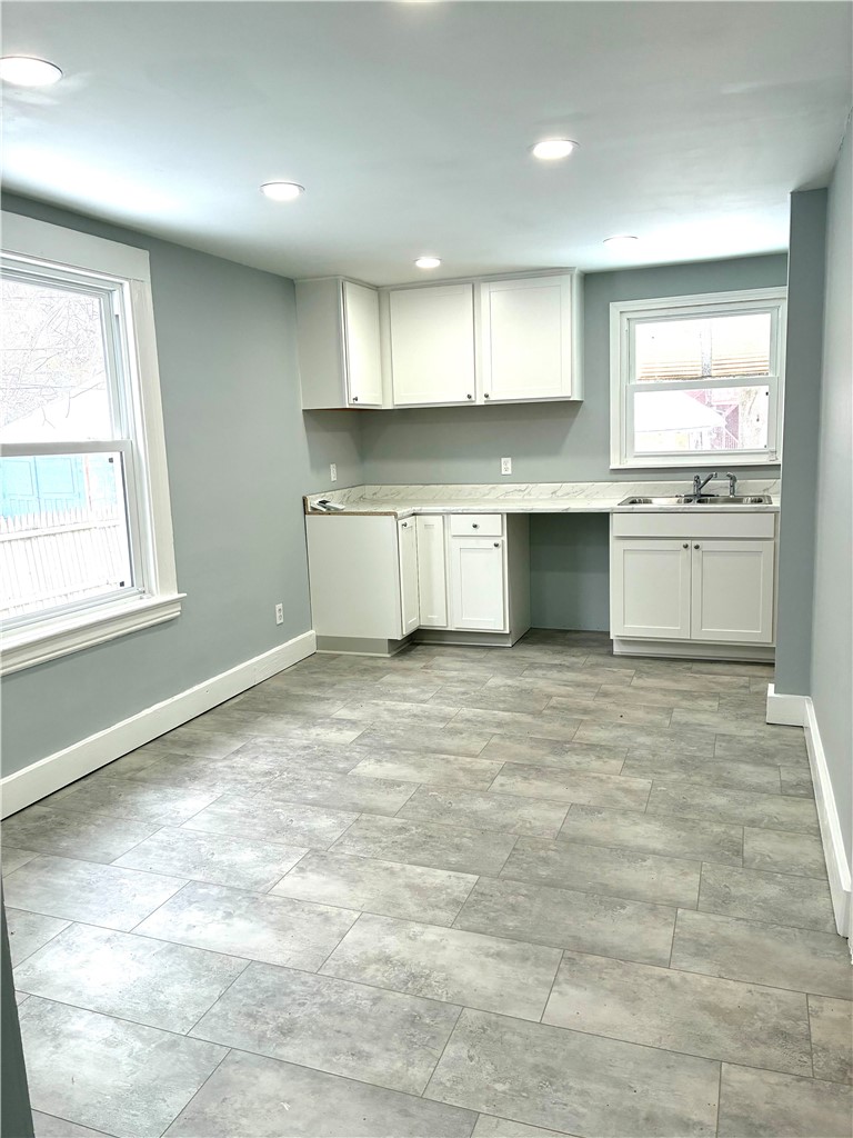 273 Electric Avenue Rochester, NY 14613 - Photo 17 of 28