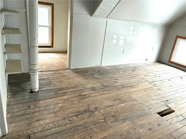 $149,000 | 273 Electric Avenue, Rochester, NY 14613