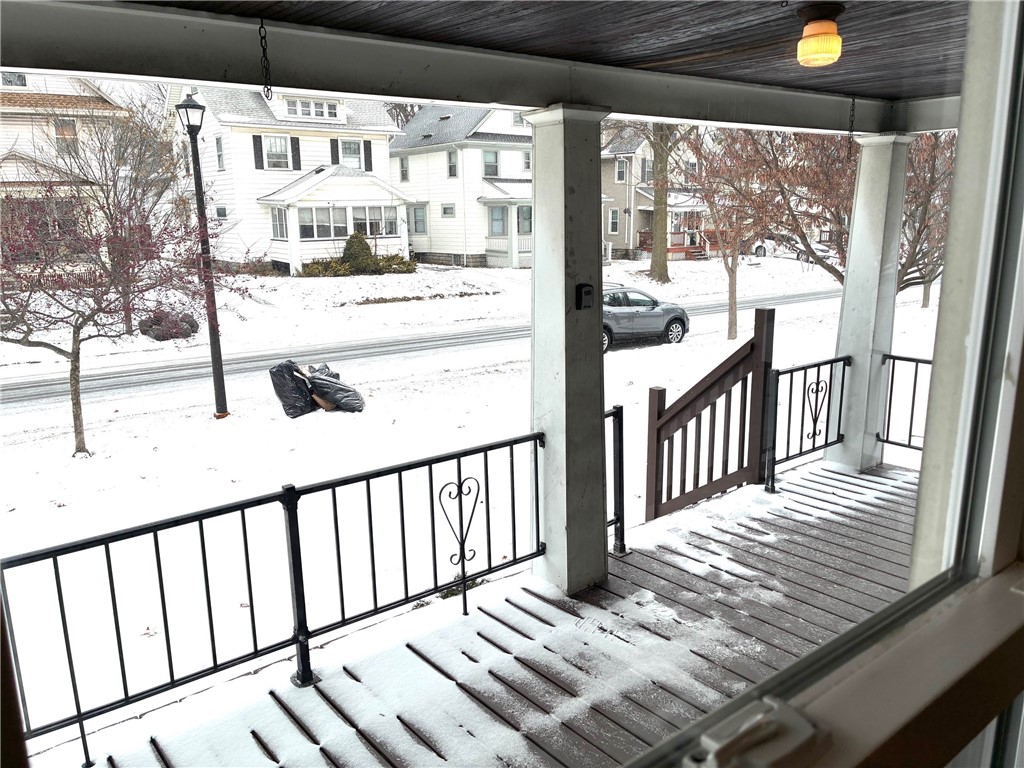 273 Electric Avenue Rochester, NY 14613 - Photo 3 of 28