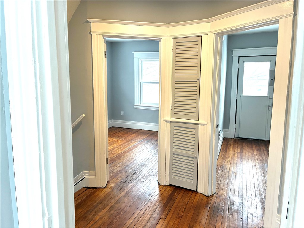 273 Electric Avenue Rochester, NY 14613 - Photo 10 of 28