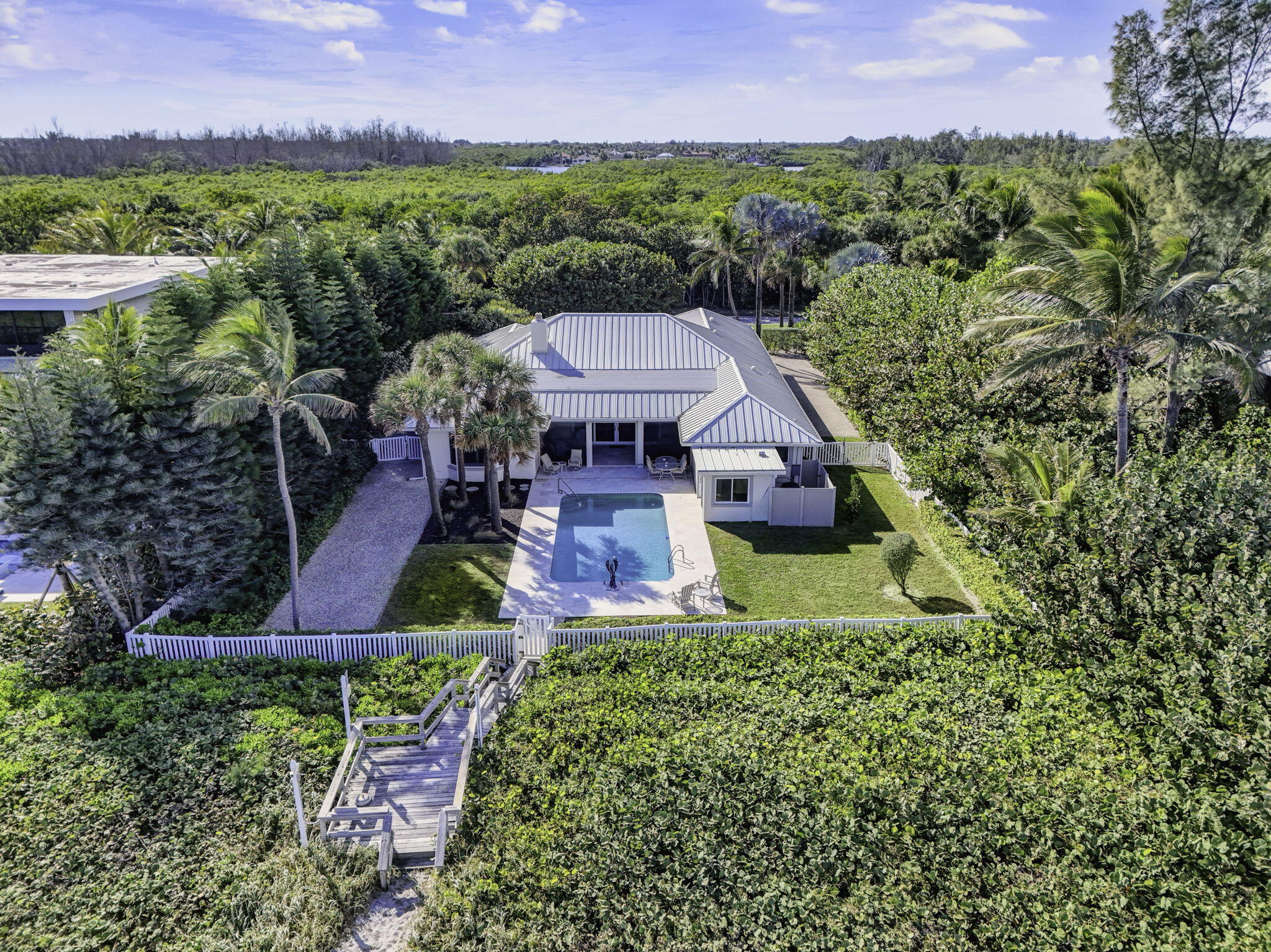 77 North Beach Road Jupiter Island, FL 33455 - Photo 12 of 125 127-web-or-mls-DJI_20251230140742_0231_D