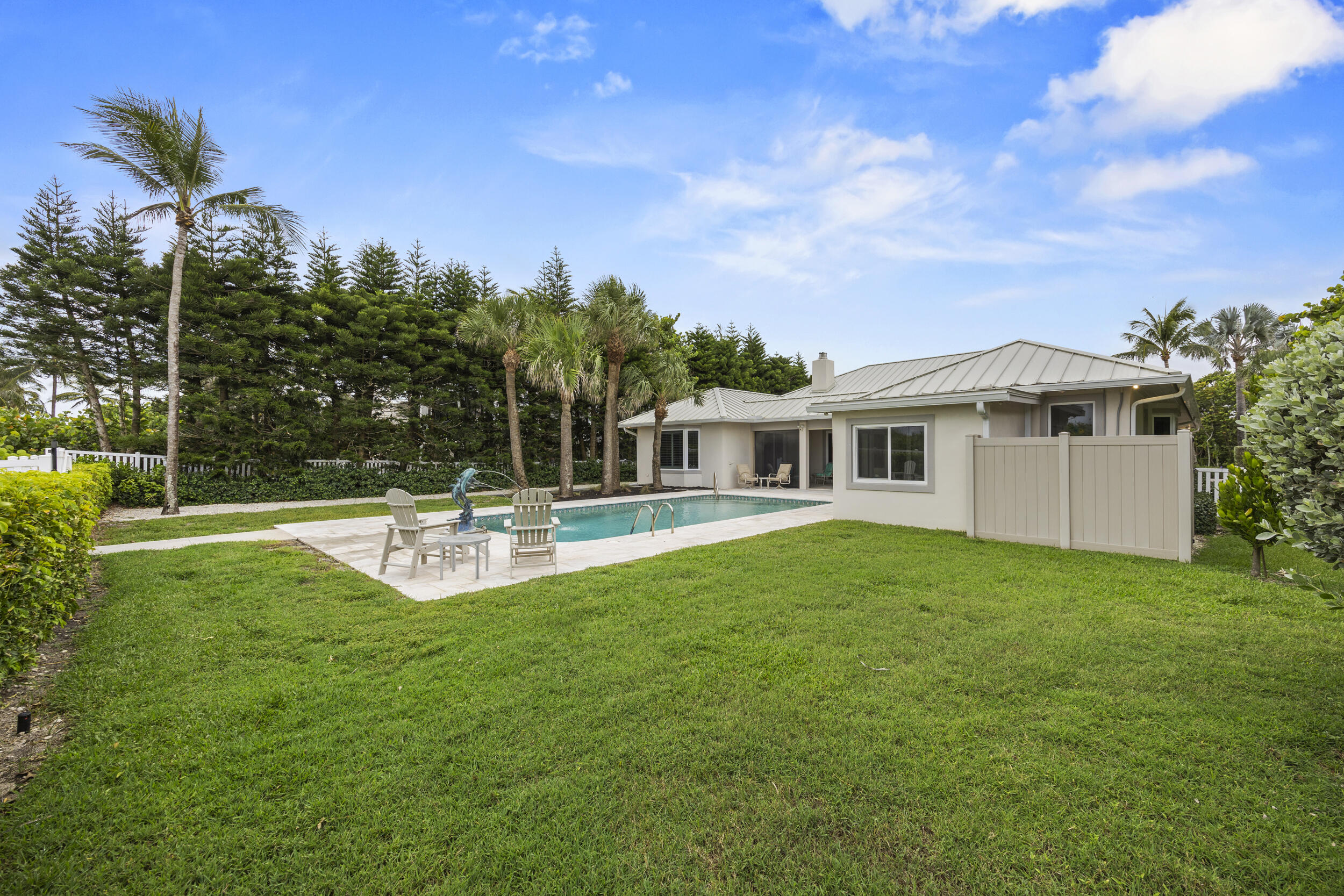 77 North Beach Road Jupiter Island, FL 33455 - Photo 23 of 125 64_453a3281
