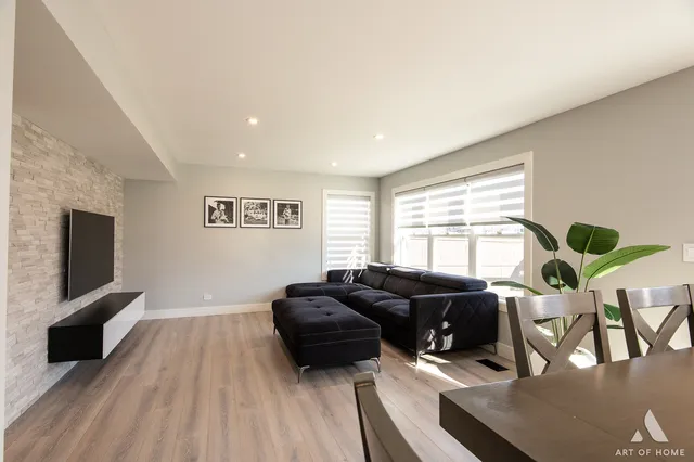 $385,000 | 693 Harp Avenue, Volo, IL 60073