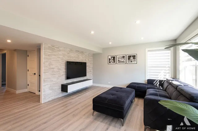 $385,000 | 693 Harp Avenue, Volo, IL 60073