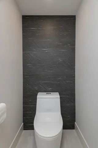 $385,000 | 693 Harp Avenue, Volo, IL 60073