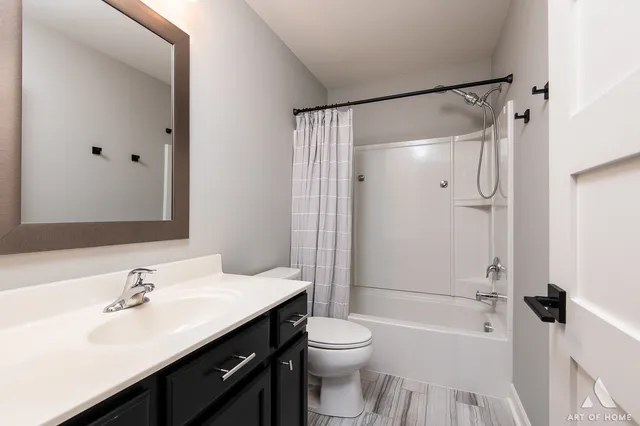 $385,000 | 693 Harp Avenue, Volo, IL 60073