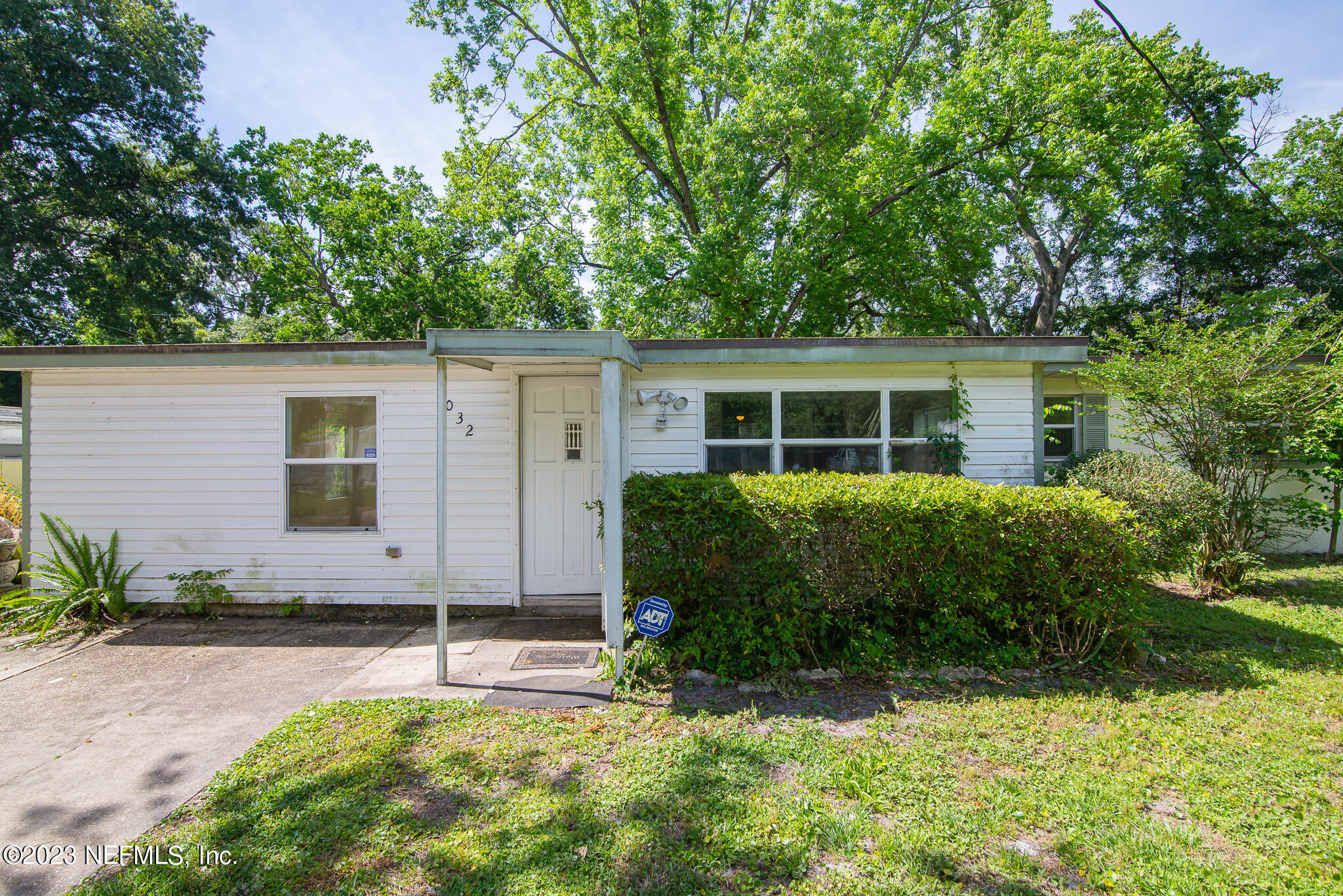 7032 Arques Road Jacksonville, FL 32205 - Photo 2 of 27 DSC_1032