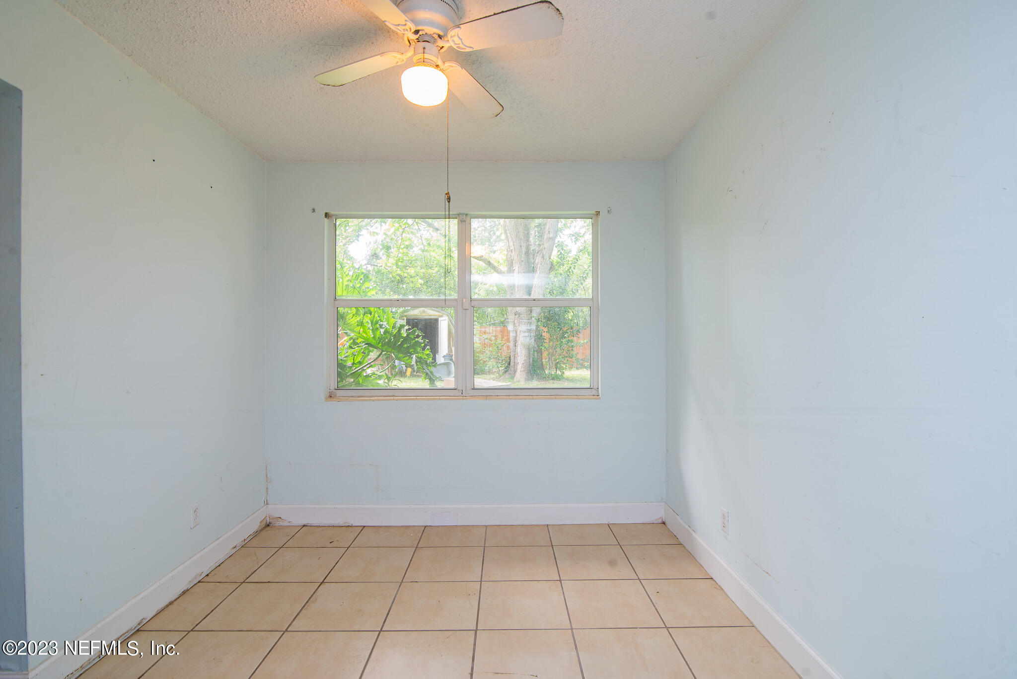 7032 Arques Road Jacksonville, FL 32205 - Photo 8 of 27 DSC_1017