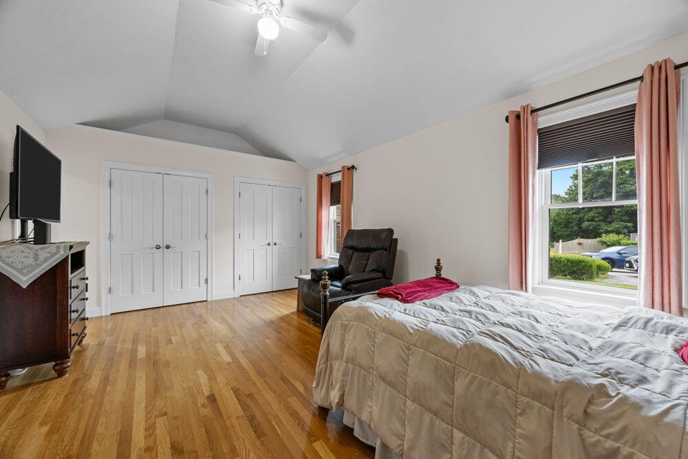 56 Carriage Shop Road, Unit 4 East Falmouth, MA 02536 - Photo 22 of 40 Primary Bedroom