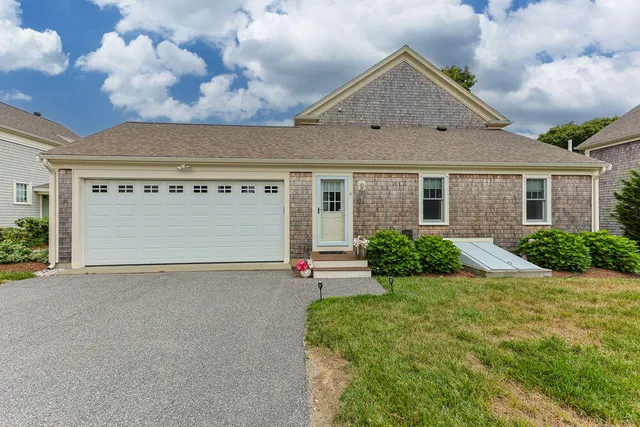 $659,000 | 56 Carriage Shop Road, Unit 4, East Falmouth, MA 02536