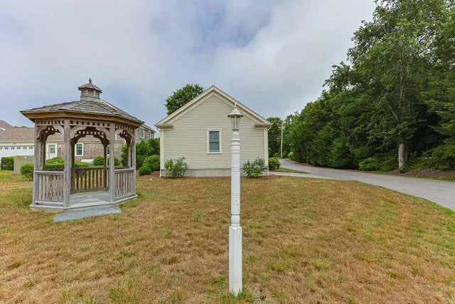 $659,000 | 56 Carriage Shop Road, Unit 4, East Falmouth, MA 02536