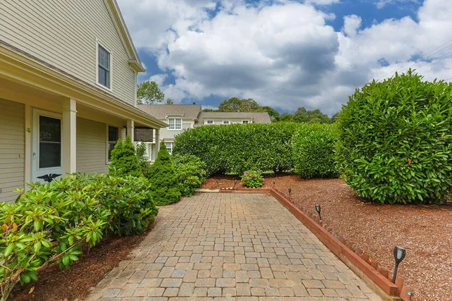 $659,000 | 56 Carriage Shop Road, Unit 4, East Falmouth, MA 02536