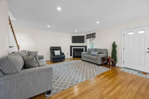 $659,000 | 56 Carriage Shop Road, Unit 4, East Falmouth, MA 02536