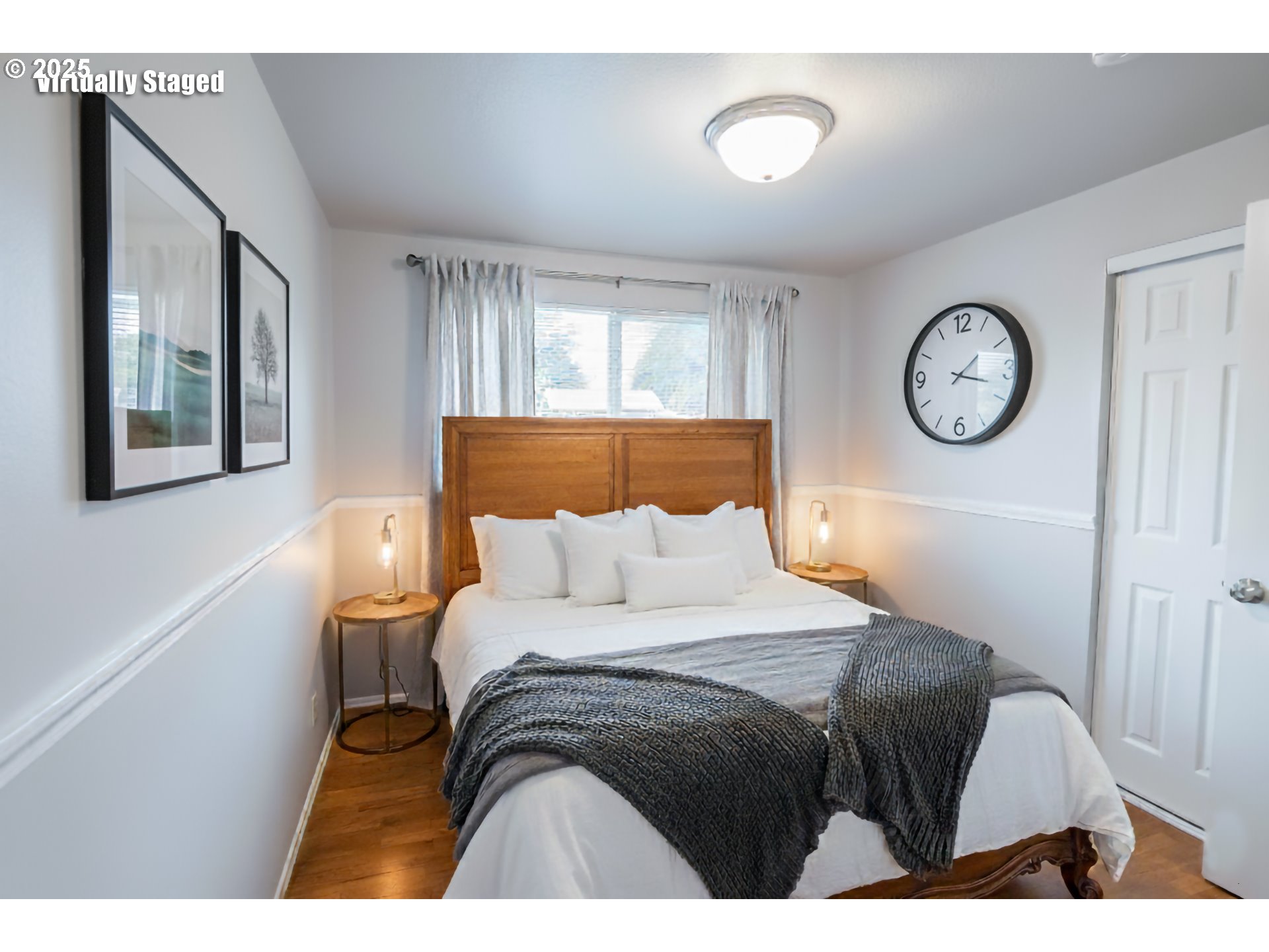 2556 Dumas Drive Springfield, OR 97477 - Photo 23 of 48 a bedroom with a bed and a large mirror