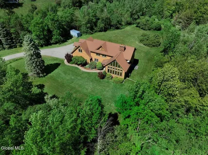 $549,900 | 456 South Kelley Road, Princetown, NY 12306