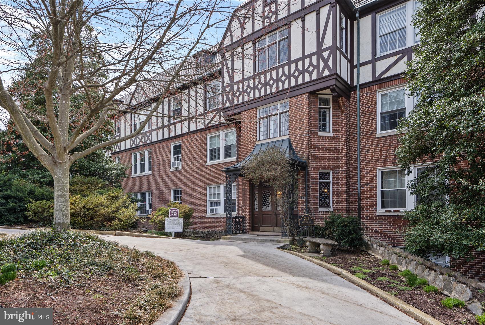 221 Ridgemede Road, Unit 208 Baltimore, MD 21210 - Photo 3 of 31 Side
