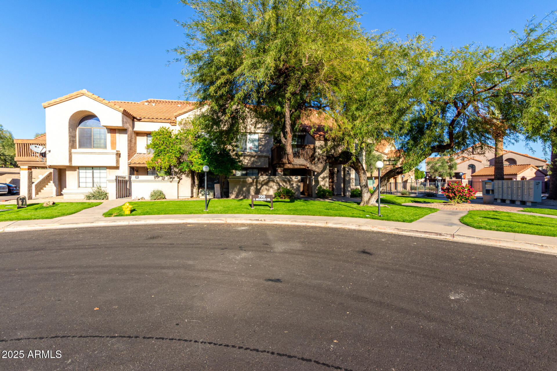 700 East Mesquite Circle, Unit L107 Tempe, AZ 85288 - Photo 25 of 26 a view of outdoor space yard and green space