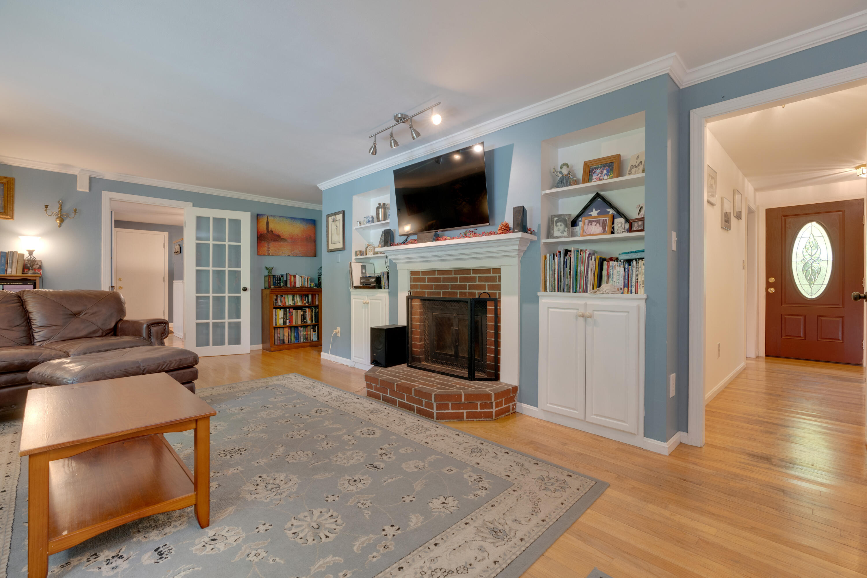 31 Running Springs Road Gorham, ME 04038 - Photo 16 of 42 Livingroom