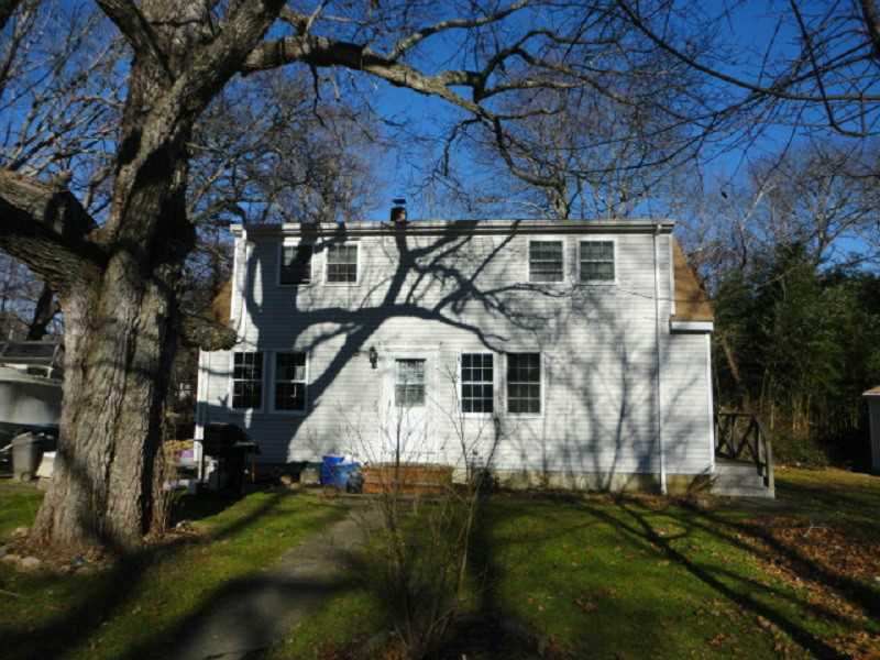 50 East King Road Tiverton, RI 02878 - Photo 1 of 17 Exterior Front.